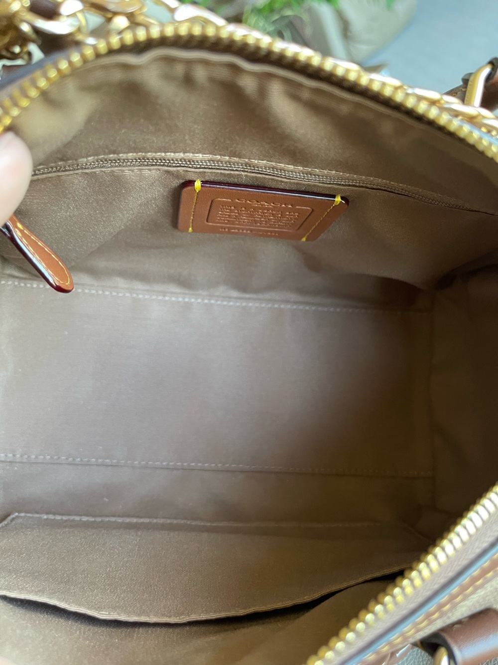 Coach Rowan Satchel with NWT Matching Wallet - Picture 9 of 12